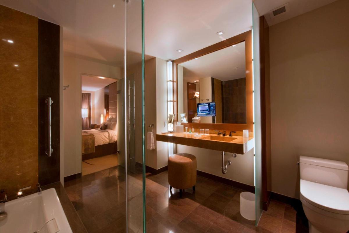 Отель JW Marriott Marquis Miami