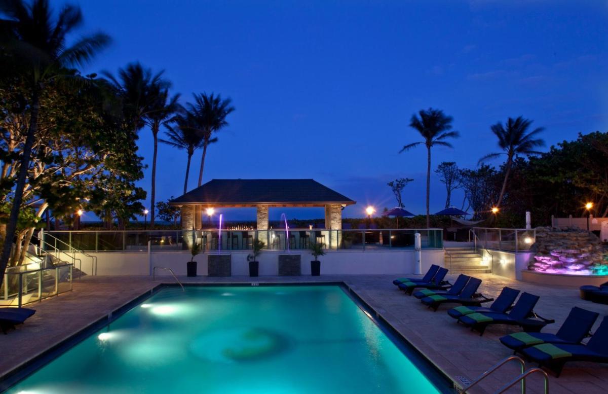 Отель Jupiter Beach Resort & Spa