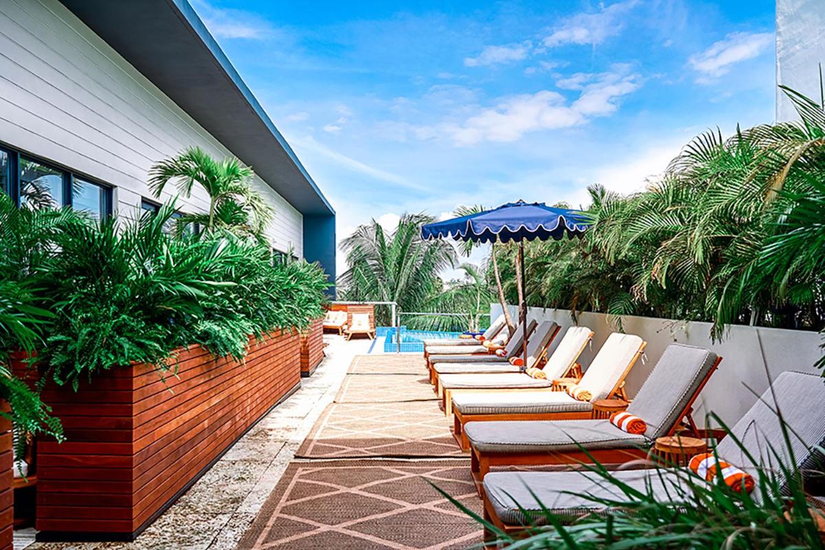 Отель KAYAK Miami Beach