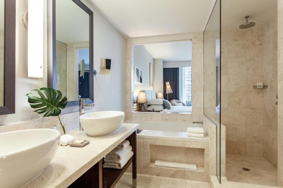 Отель Kimpton EPIC Hotel, an IHG Hotel