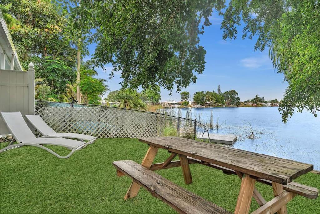 Апартаменты Lakeside 3 Bdrm Beach & Casino L2