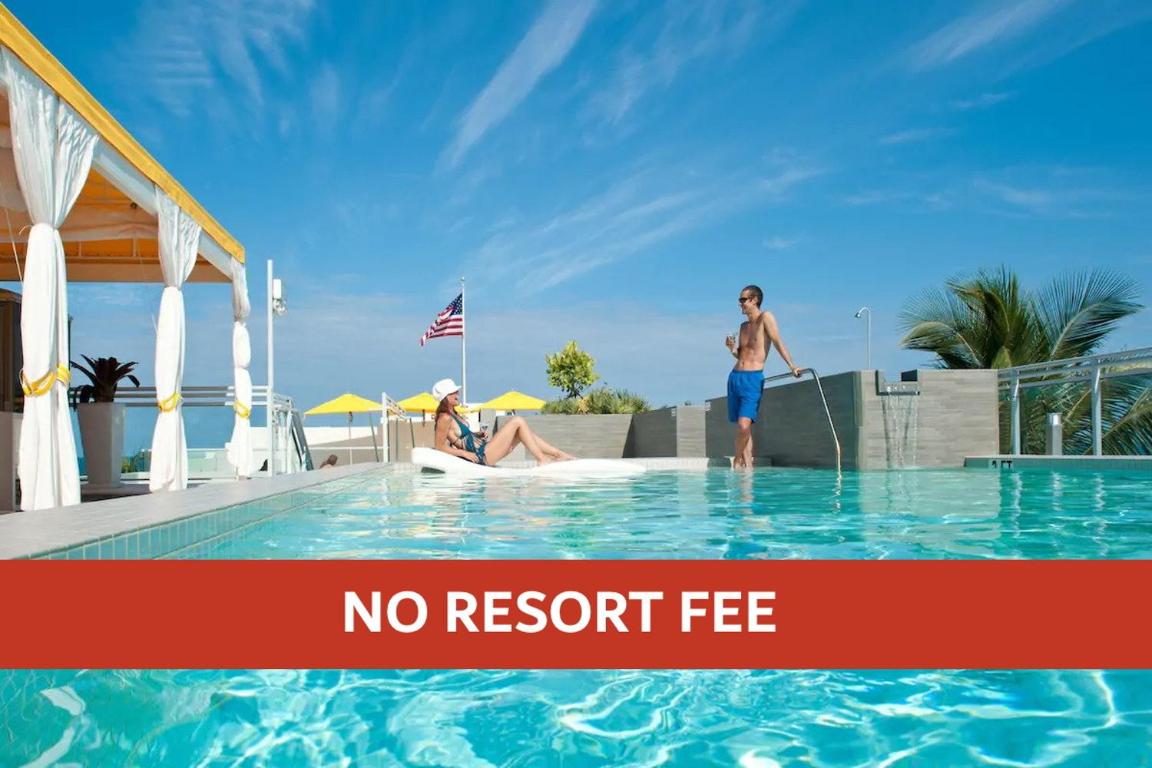 Отель Leslie Hotel Ocean Drive