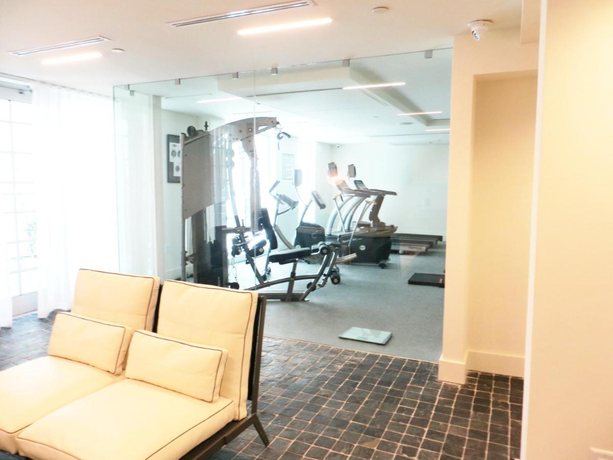 Отель Leslie Hotel Ocean Drive