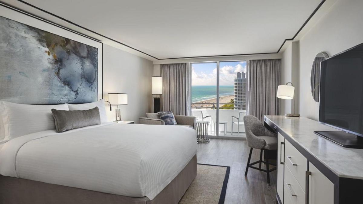 Отель Loews Miami Beach Hotel