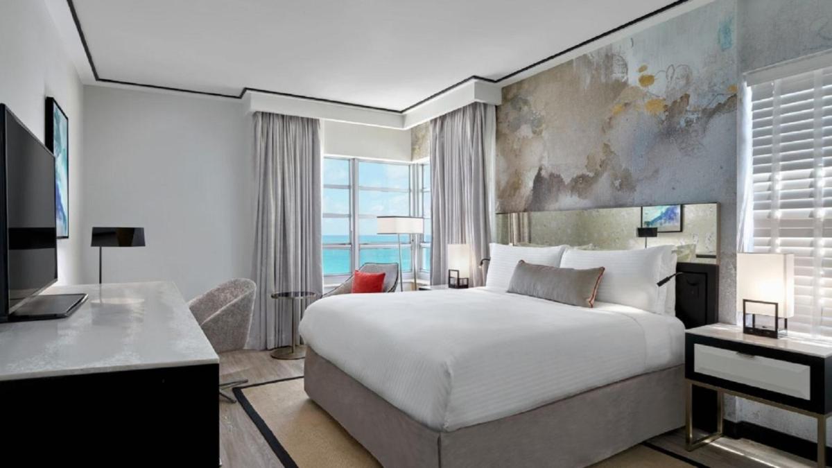 Отель Loews Miami Beach Hotel