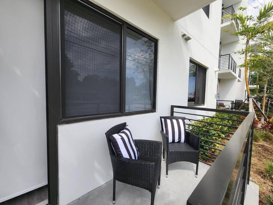 Апартаменты Luxe & cozy 3Beds, 2rooms, EV Gym Near Beaches&Downtown WPB