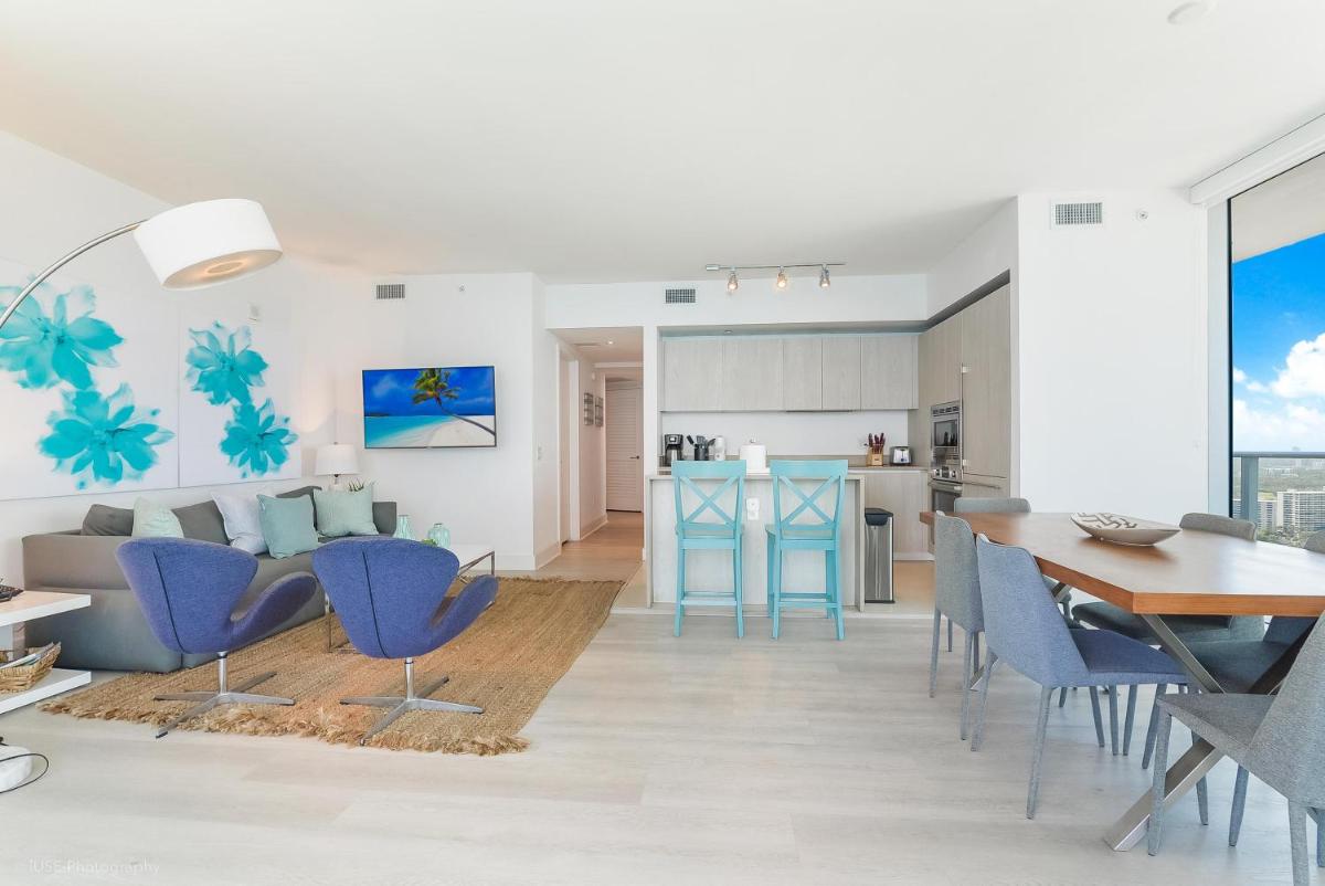Апартаменты Luxurious Ocean Front 2 BR Paradise RR by Zen Vacation Rentals