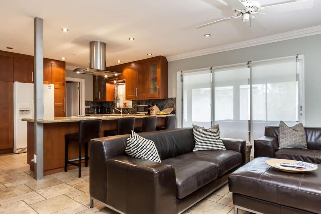 Апартаменты Luxury 4/2 nr Beach, Hot Tub