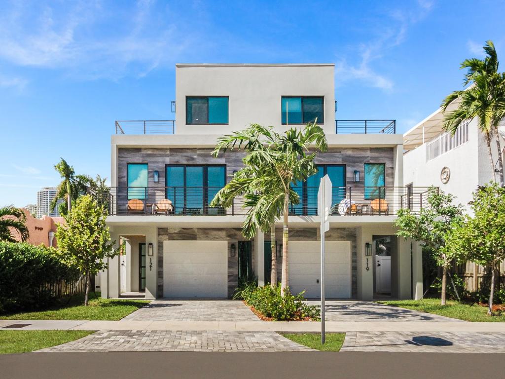 Апартаменты Luxury Paradise walk to Las Olas -5 mins to Beach