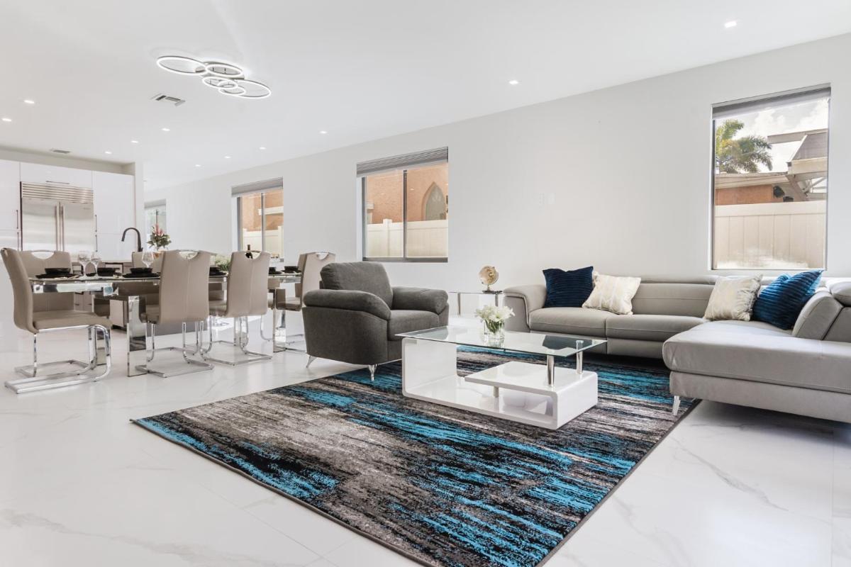 Апартаменты Luxury Paradise walk to Las Olas -5 mins to Beach