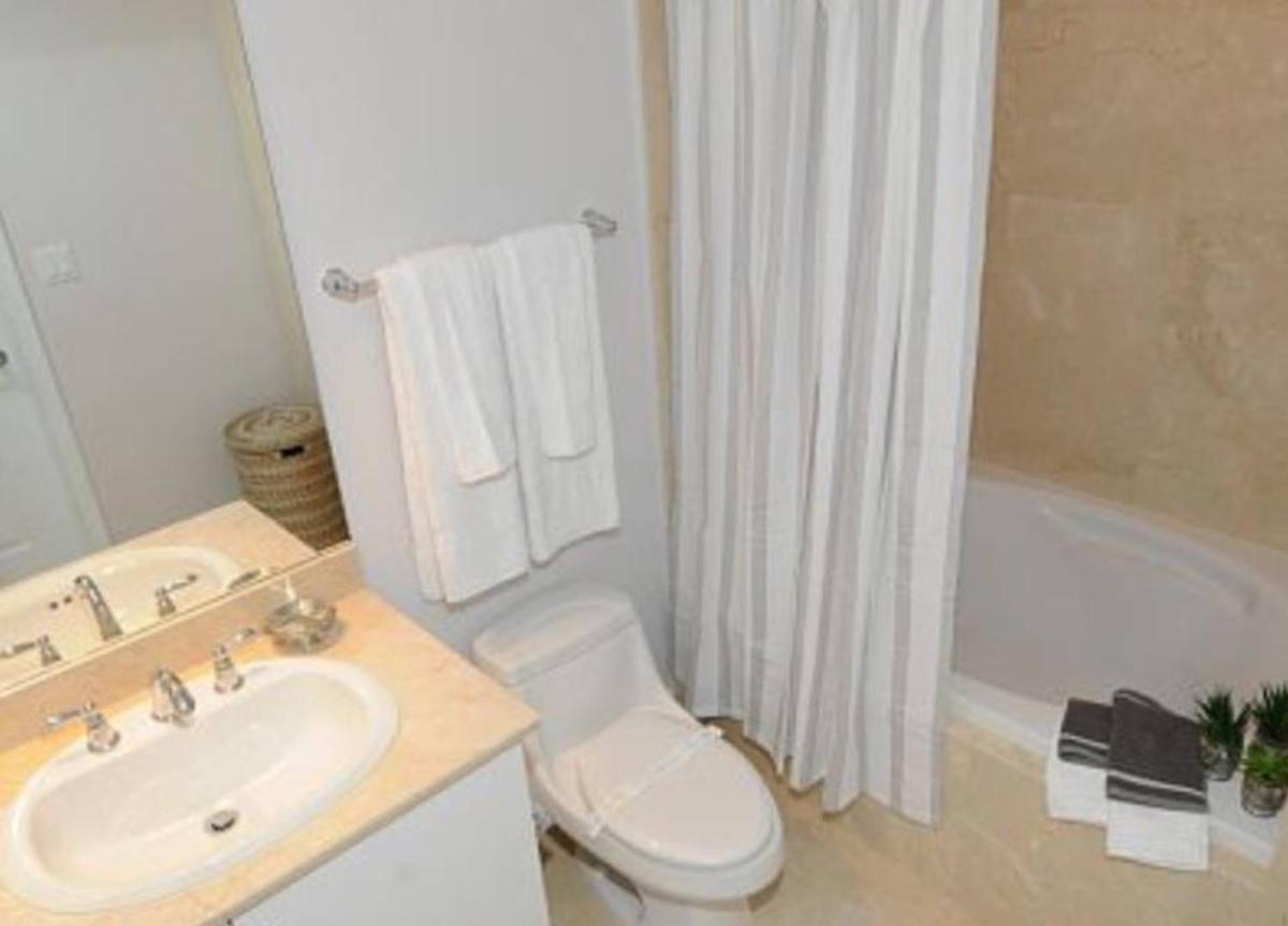 Апартаменты Luxury Suite by the Beach!