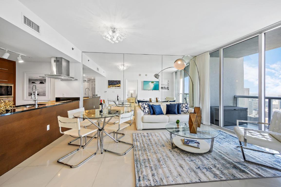 Апартаменты Majestic High Rise Unit with Ocean view