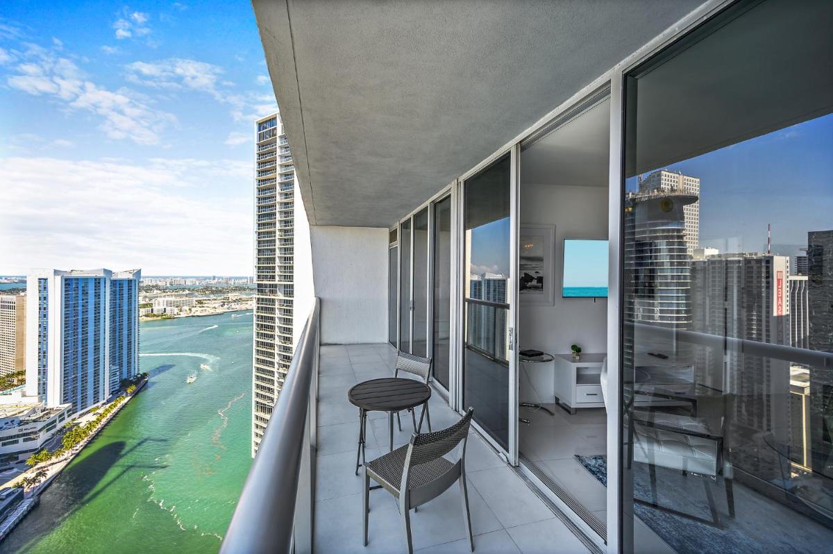 Апартаменты Majestic High Rise Unit with Ocean view