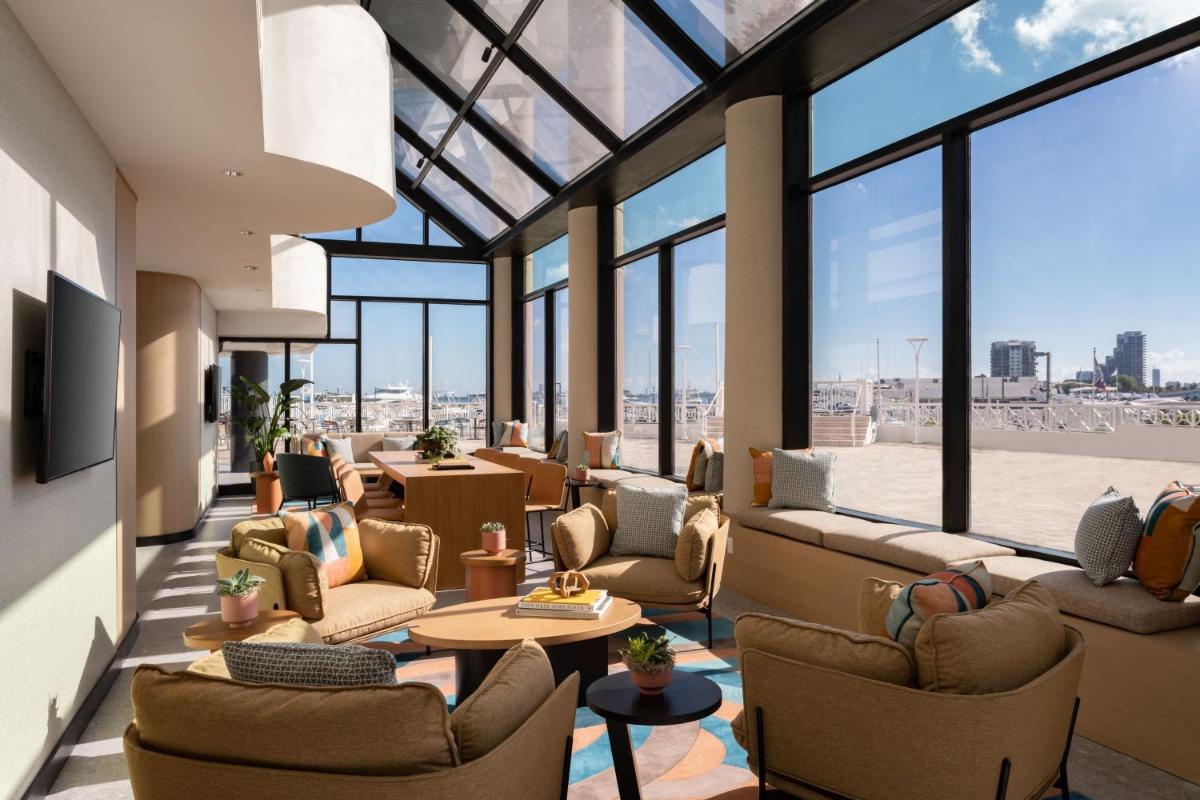 Отель Miami Marriott Biscayne Bay