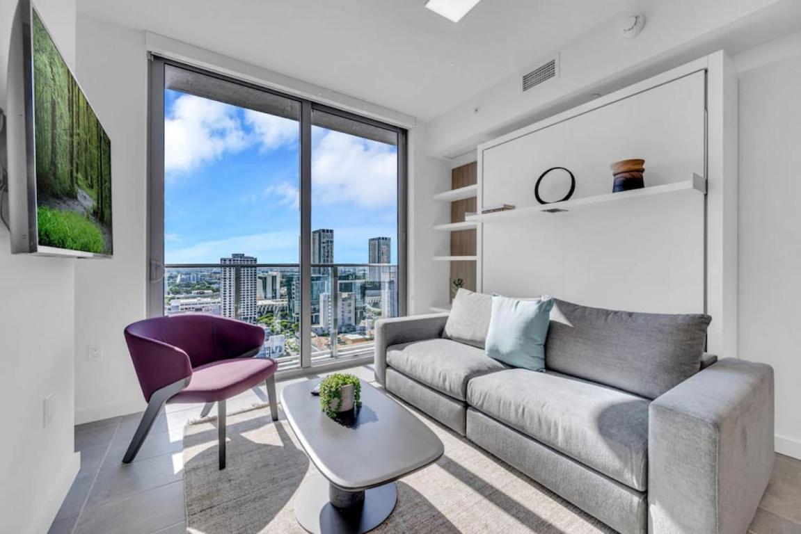 Апартаменты Modern 1 Bed Condo across from Bayside in Downtown