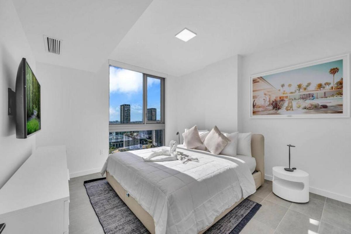Апартаменты Modern 1 Bed Condo across from Bayside in Downtown