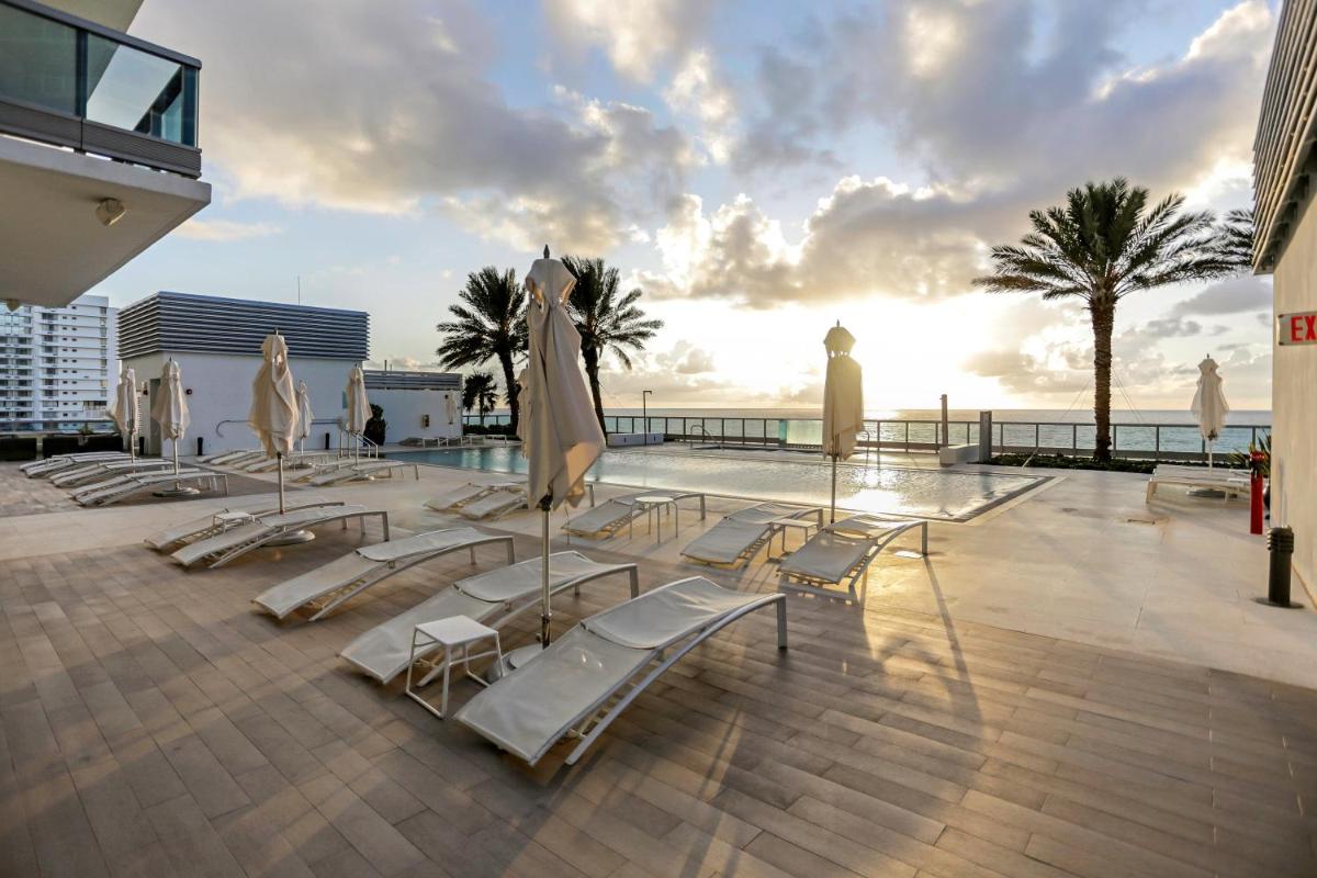 Отель Monte Carlo by Miami Vacations