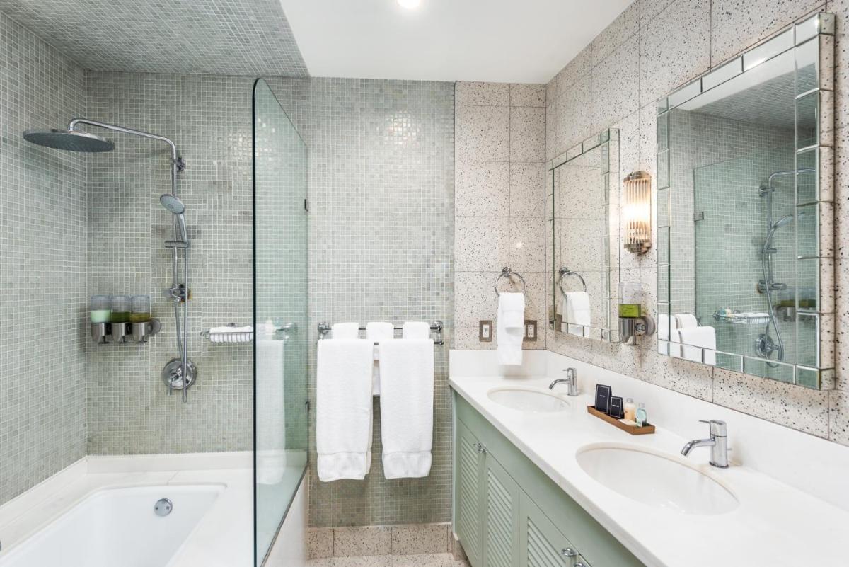 Отель National Hotel, An Adult Only Oceanfront Resort