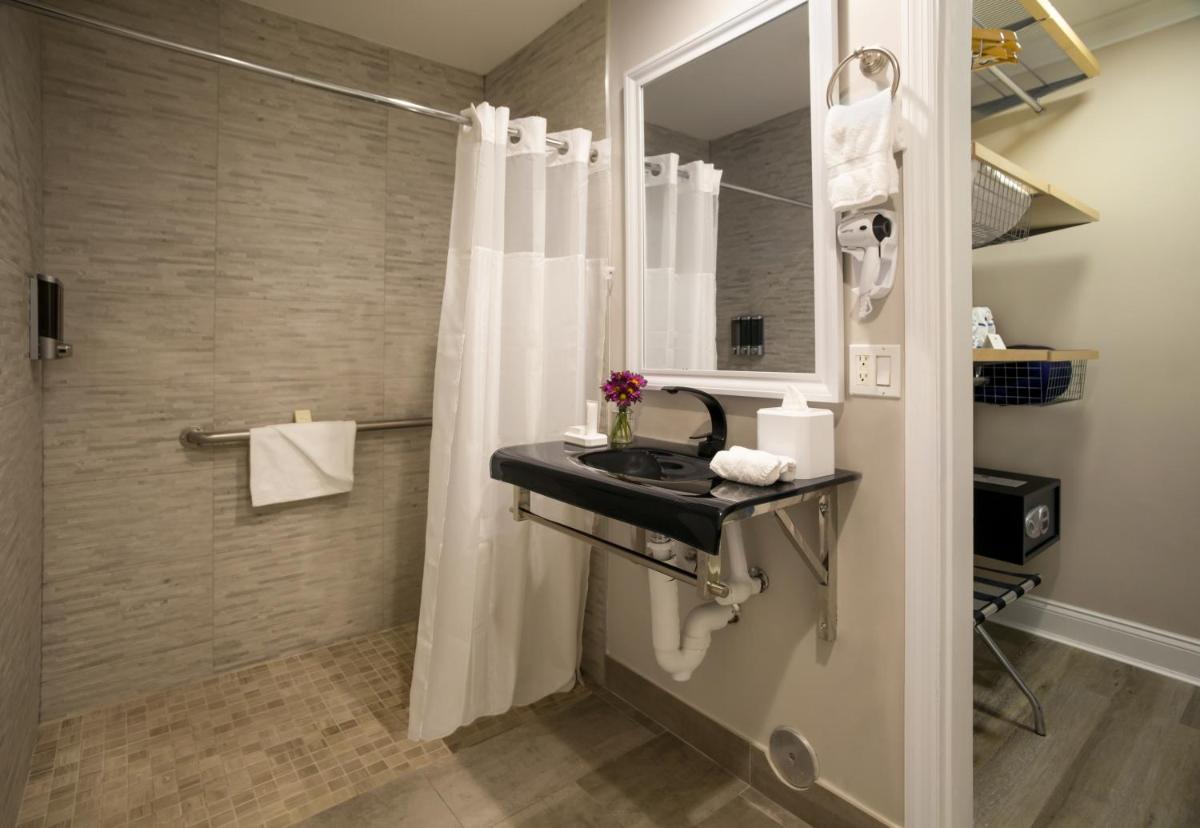 Отель Nuvo Suites Hotel — Miami Doral