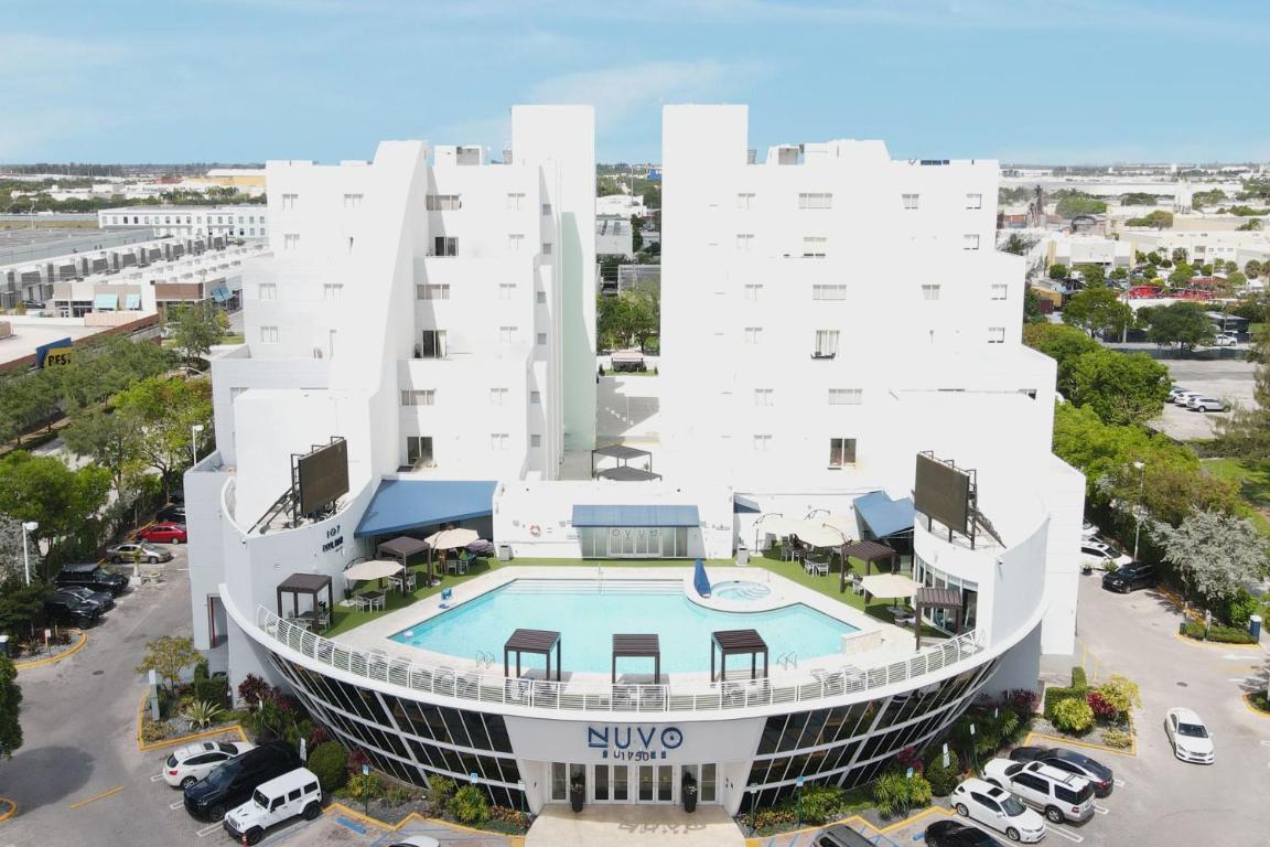 Отель Nuvo Suites Hotel — Miami Doral
