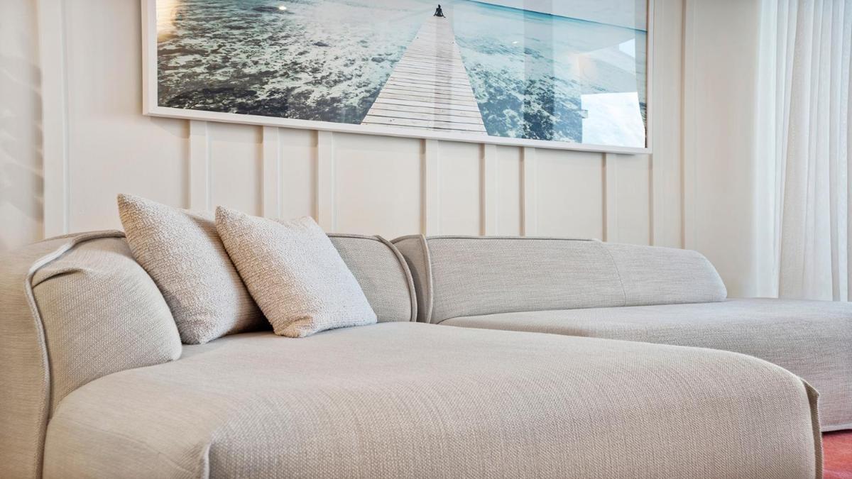 Отель Ocean View Residence at W South Beach -1215