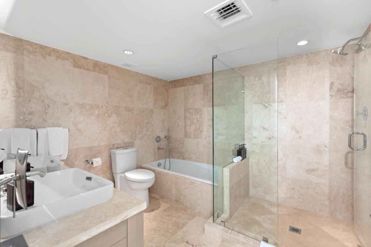 Апартаменты Oceanfront Private Condo at 1 Hotel & Homes -1219
