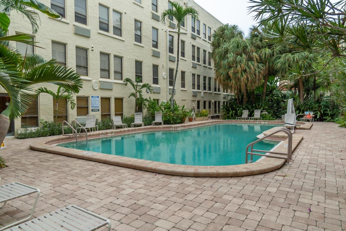 Апартаменты Palm Beach Island Condominiums