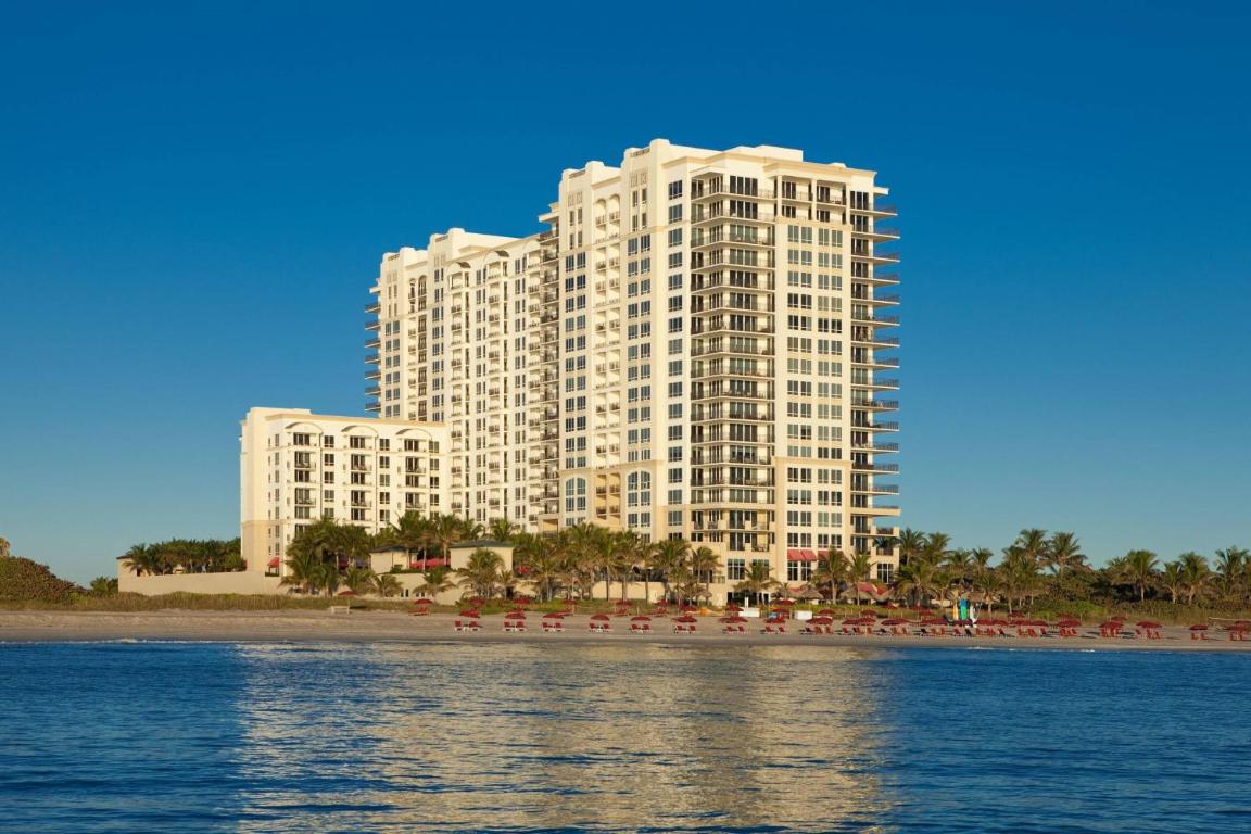 Отель Palm Beach Marriott Singer Island Beach Resort & Spa