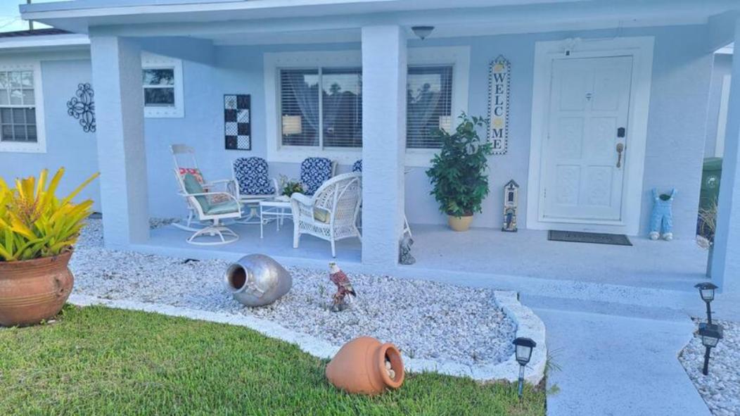 Апартаменты Palm Springs 3-Bedroom 2-Bath 5 Miles to the Beach