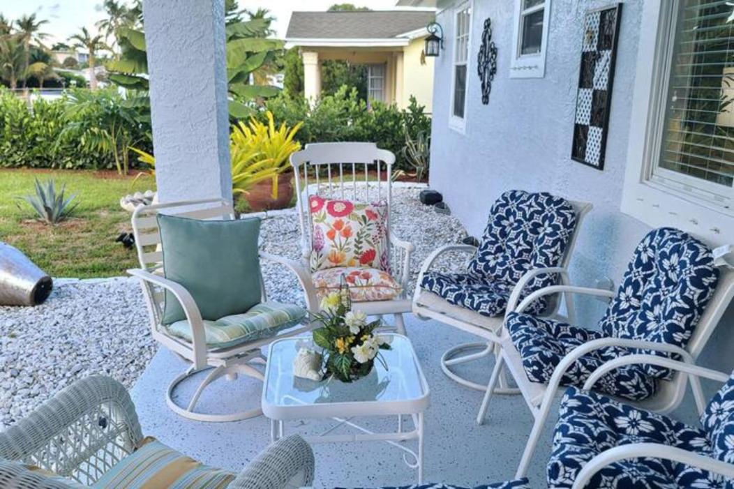 Апартаменты Palm Springs 3-Bedroom 2-Bath 5 Miles to the Beach