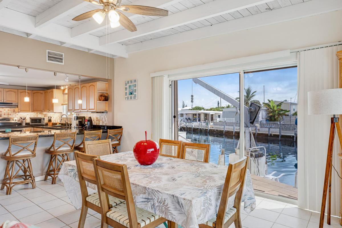 Апартаменты Paradise View House