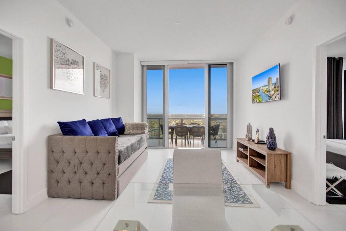 Апартаменты Penthouse Beachwalk Resort
