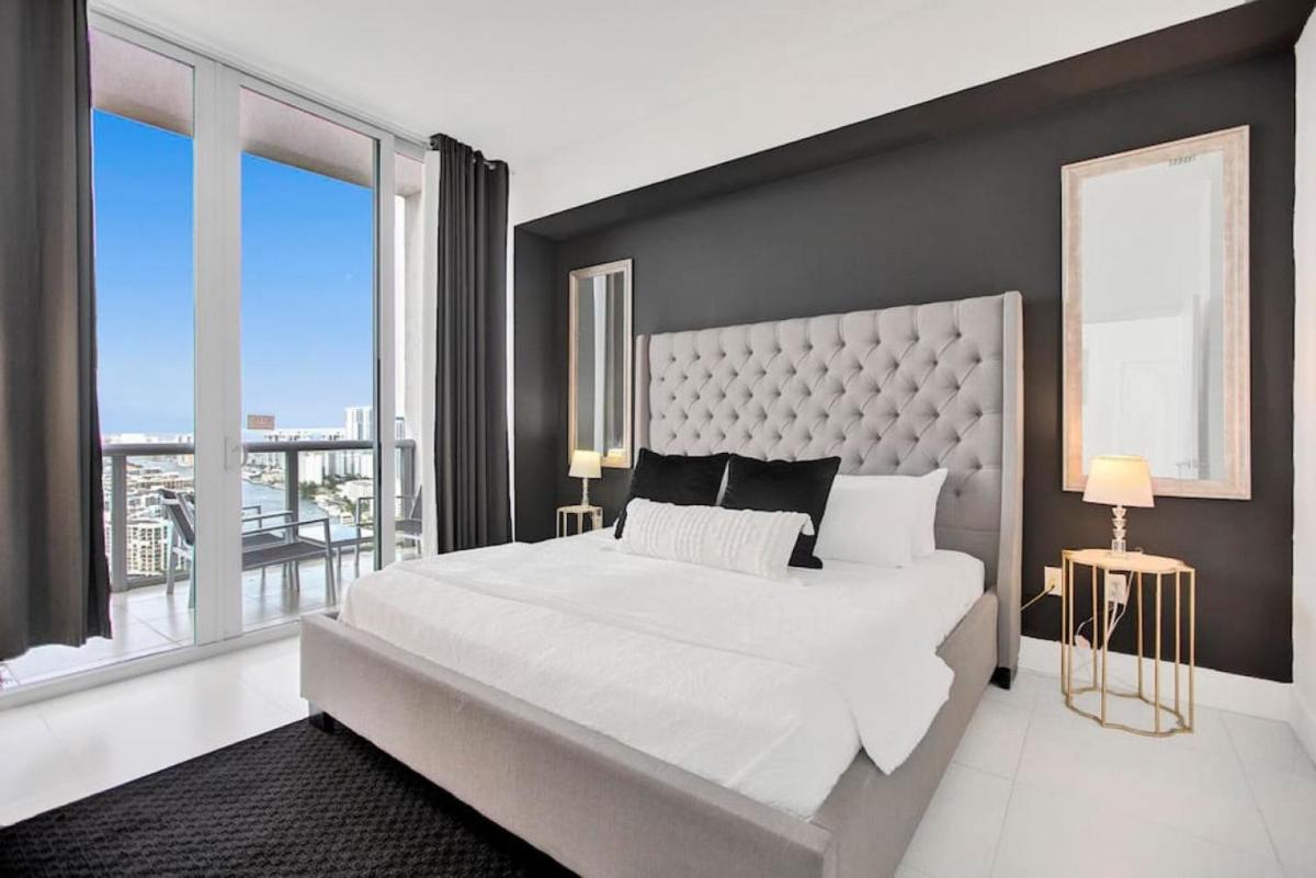 Апартаменты Penthouse Beachwalk Resort
