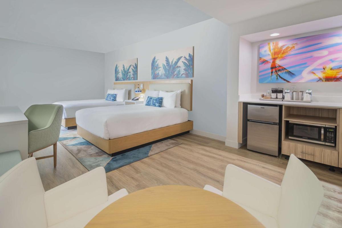Отель Radisson Resort Miami Beach