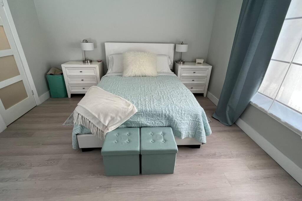 Апартаменты Resort Style 3bdr with heated large Pool very close to Beach and Pier