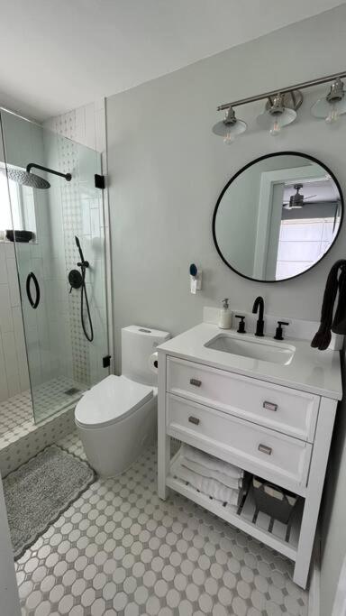 Апартаменты Resort Style 3bdr with heated large Pool very close to Beach and Pier