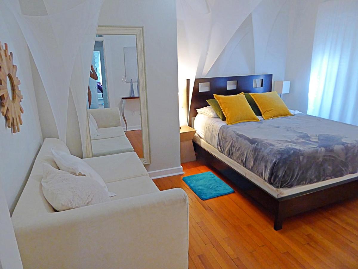 Апартаменты Romantic heated Pool &spa