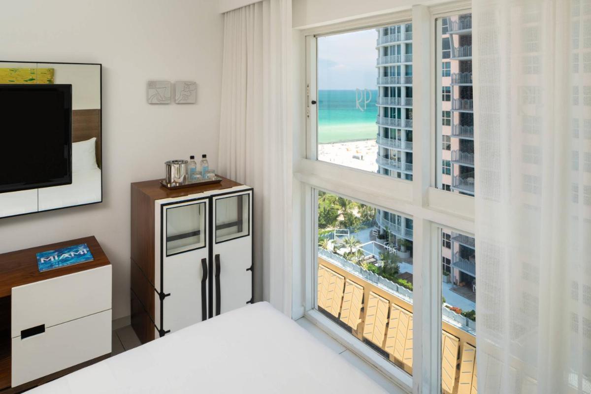 Отель Royal Palm South Beach Miami, a Tribute Portfolio Resort
