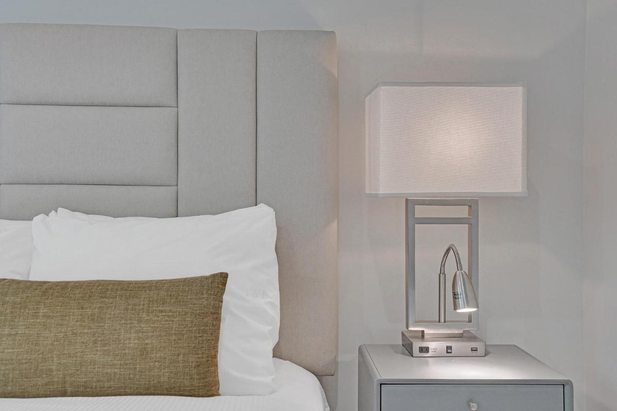 Апартаменты S. Beach’s Collinaire Lux Suites Steps From Sand