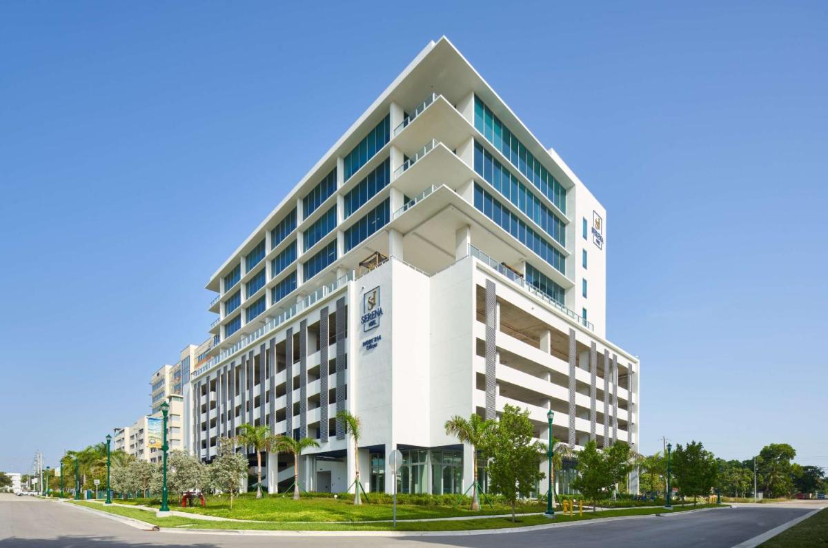 Отель SERENA Hotel Aventura Miami, Tapestry Collection by Hilton