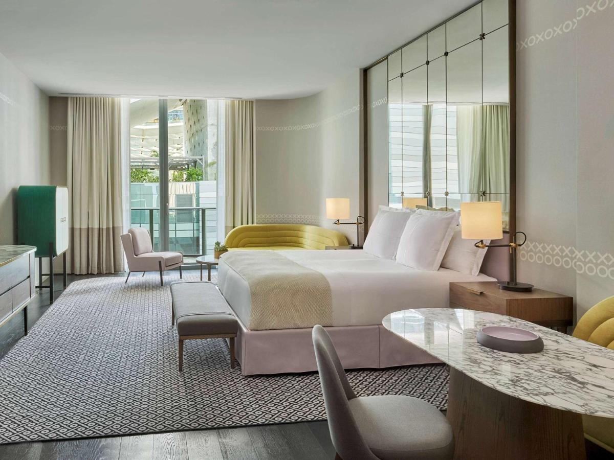 Отель SLS LUX Brickell