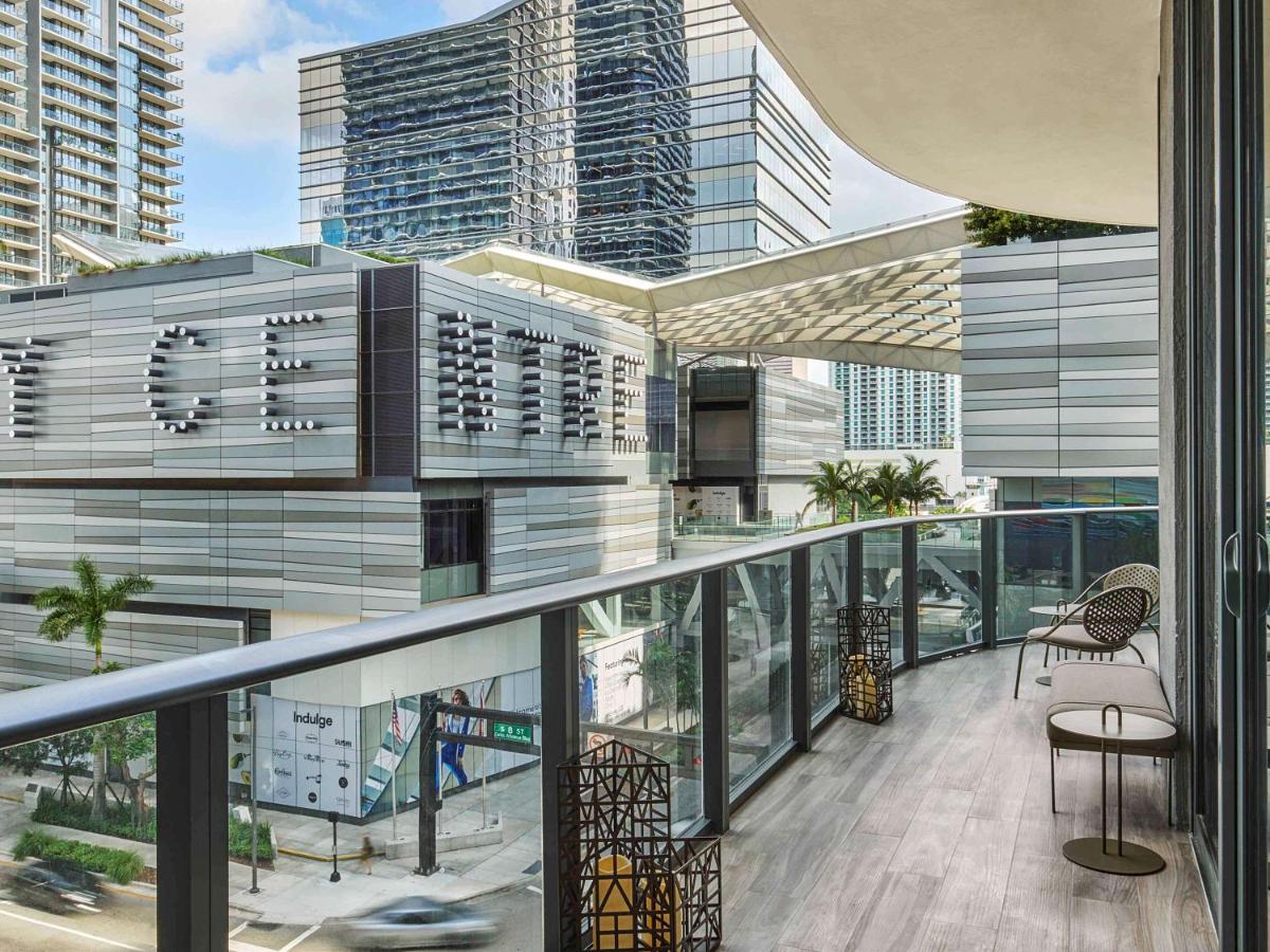 Отель SLS LUX Brickell