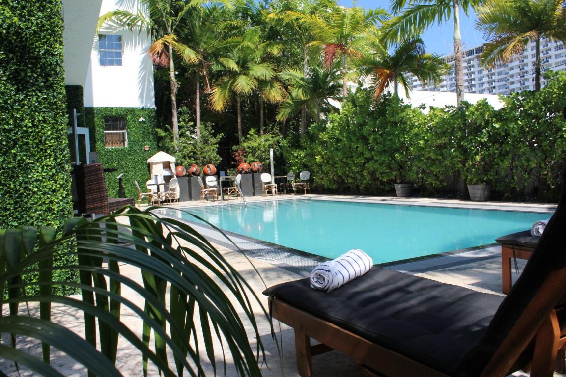 Отель San Juan Hotel Miami Beach