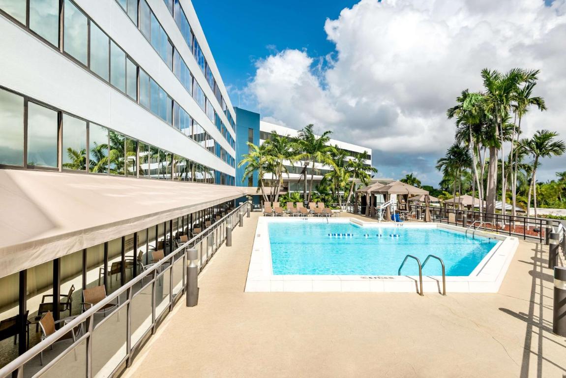 Отель Sonesta Miami Airport