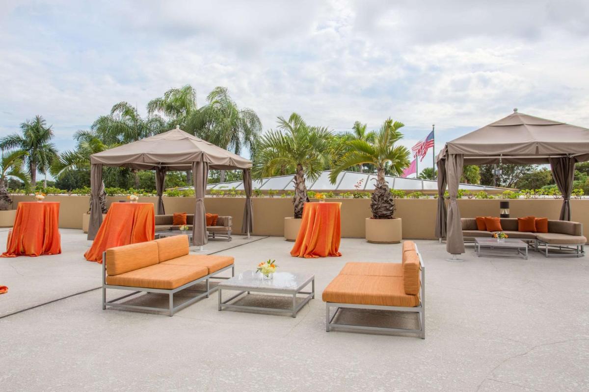 Отель Sonesta Miami Airport