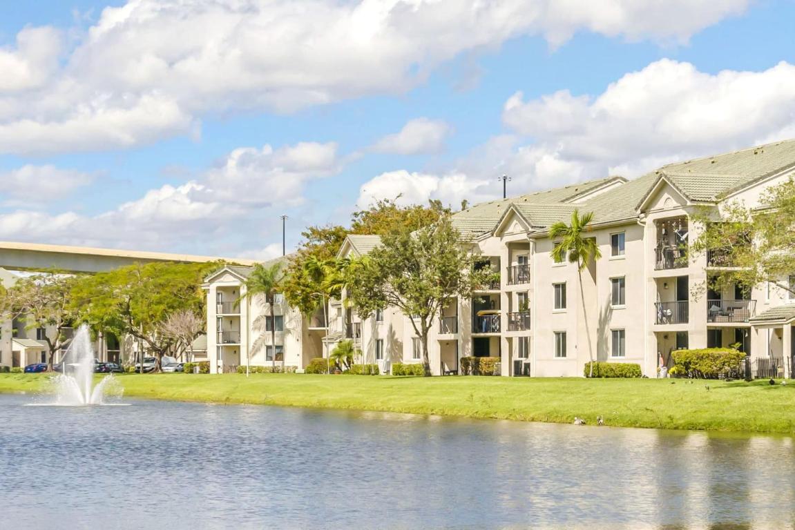 Апартаменты Stunning Centrally Located Apartments at New River Cove in South Florida