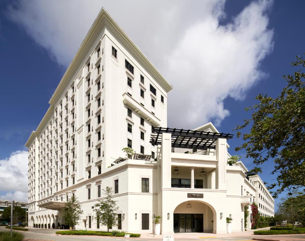 Отель THesis Hotel Miami