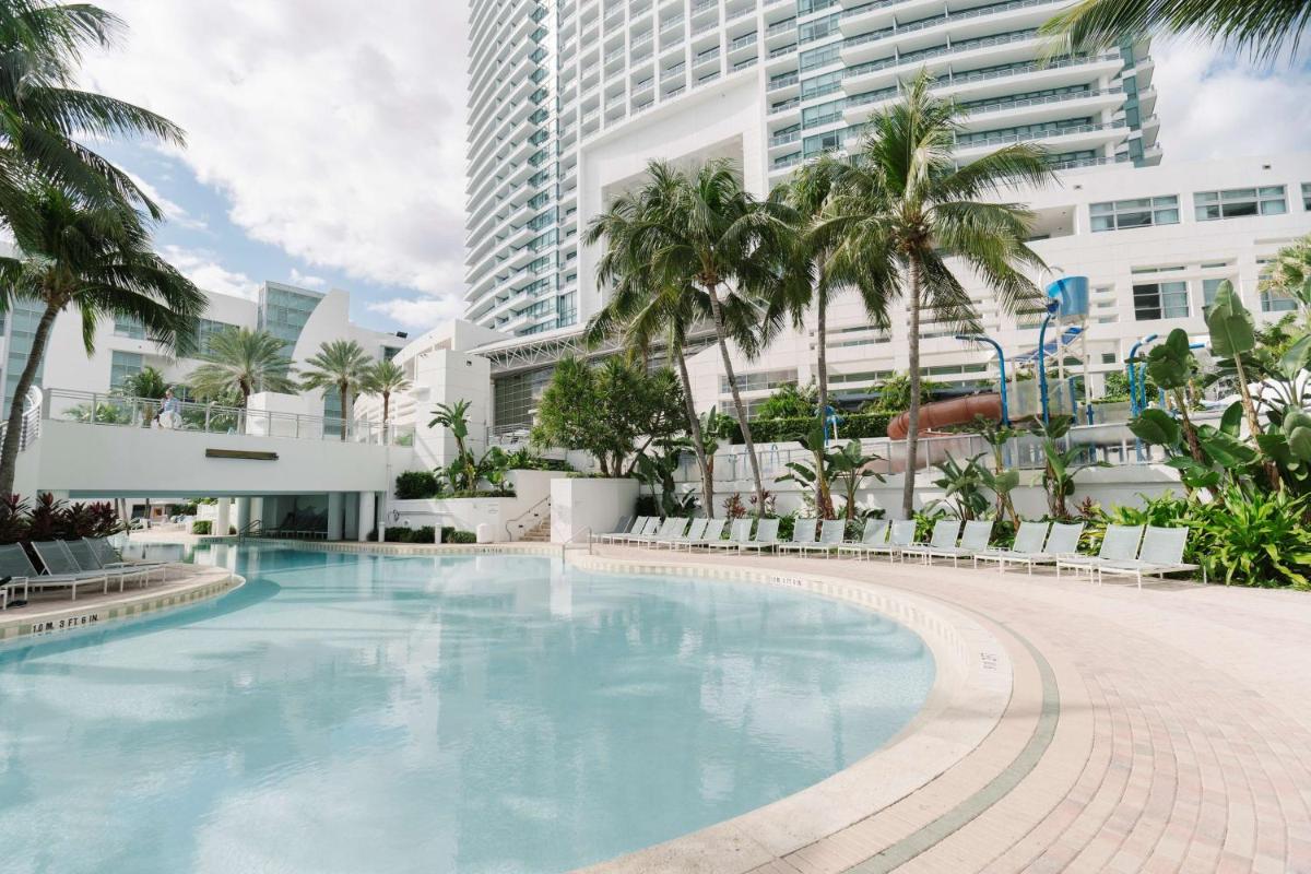 Отель The Diplomat Beach Resort Hollywood, Curio Collection by Hilton