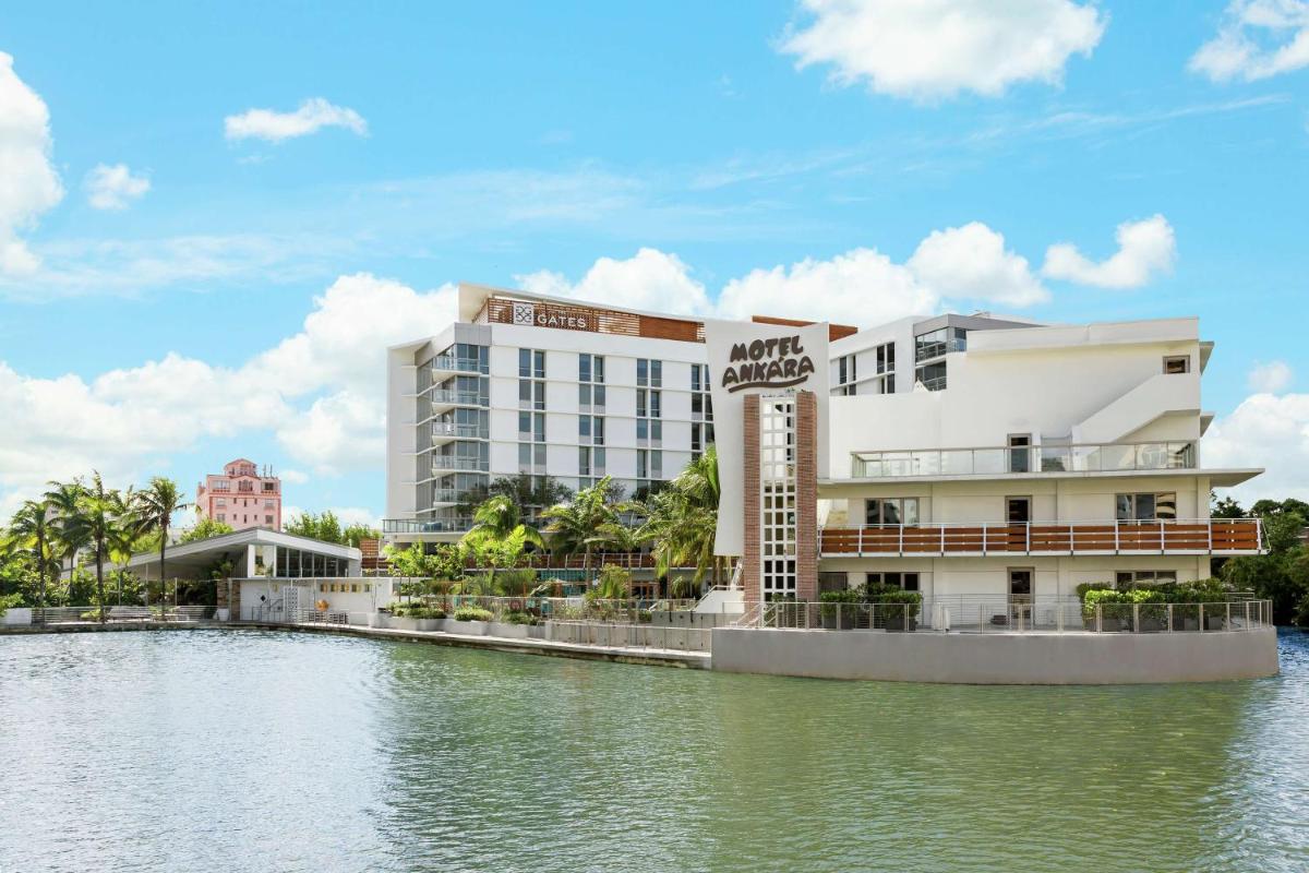 Отель The Gates Hotel South Beach — a Doubletree by Hilton