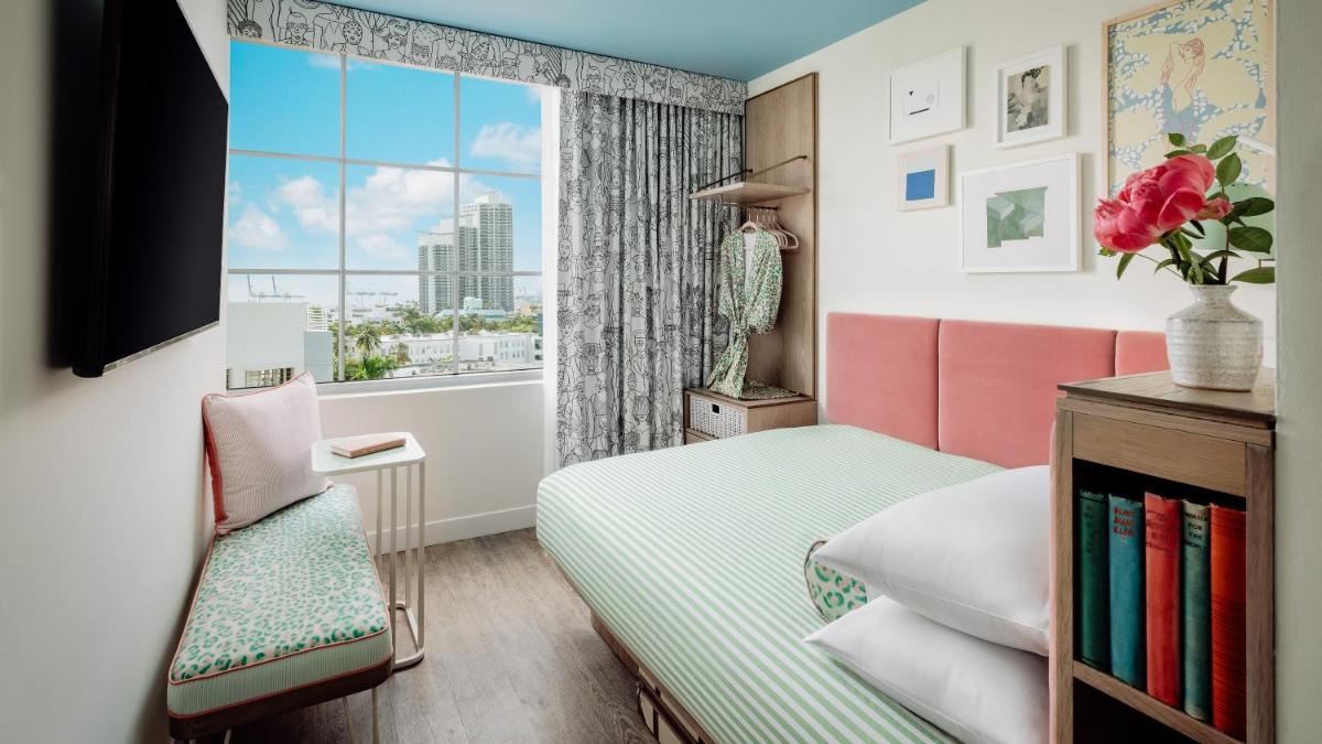 Отель The Goodtime Hotel